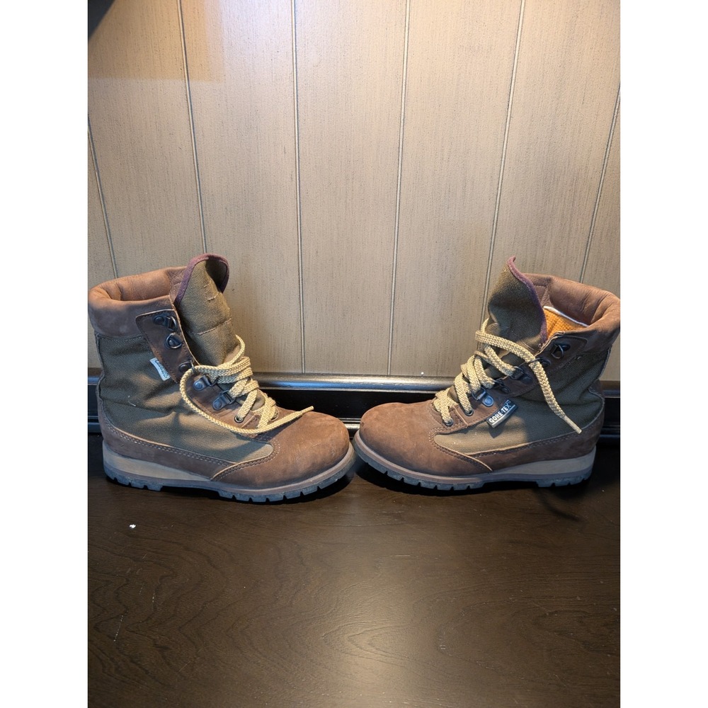 Cabela's Outfitter Women Woman Boots‎ Gortex Thinsulate Vibram Size 6 Medium